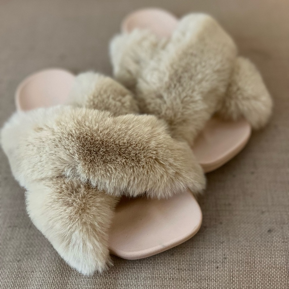 Simmi London Faux Fur Slides